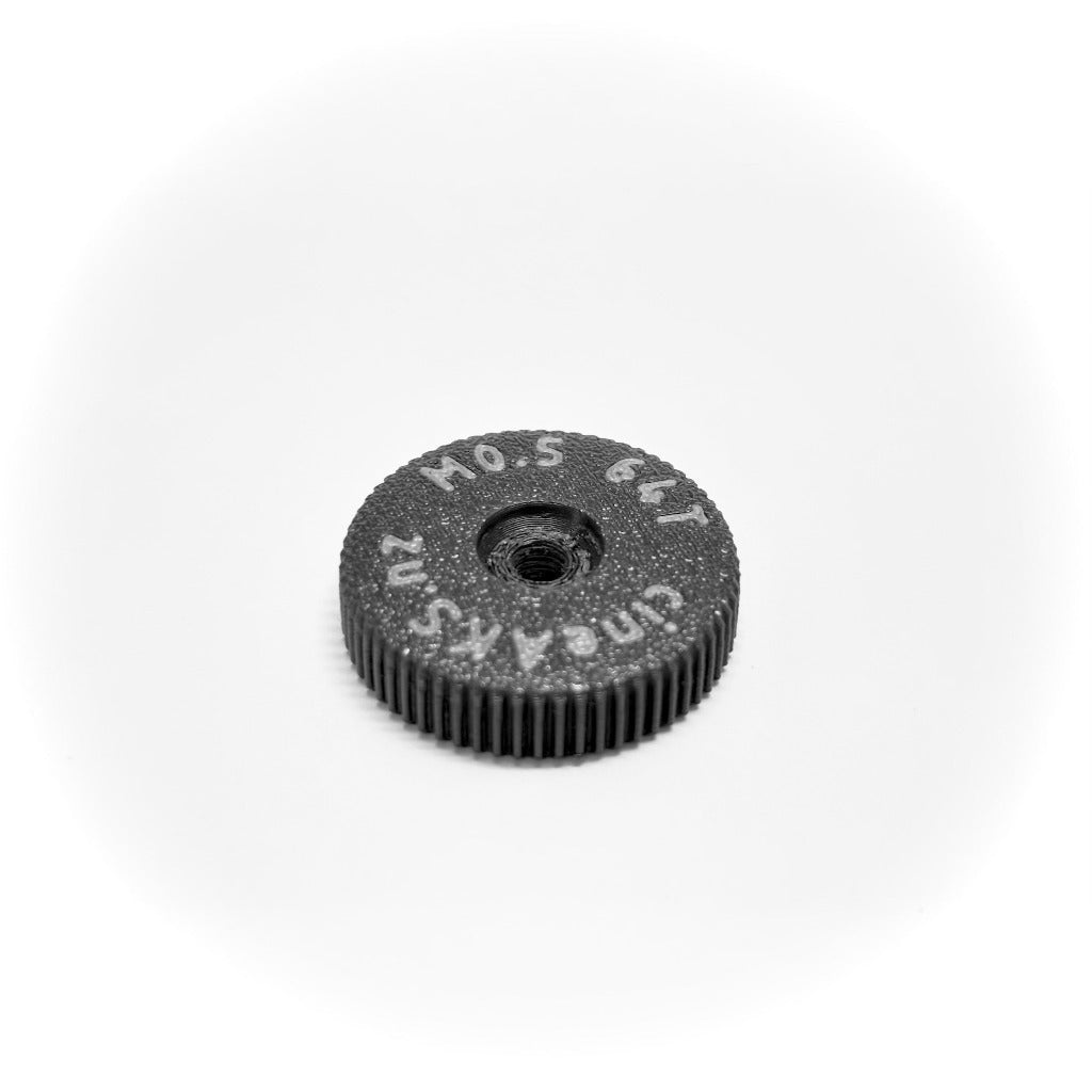 M0.5 lens gear for Canon ENG focus and zoom lenses, on a white background