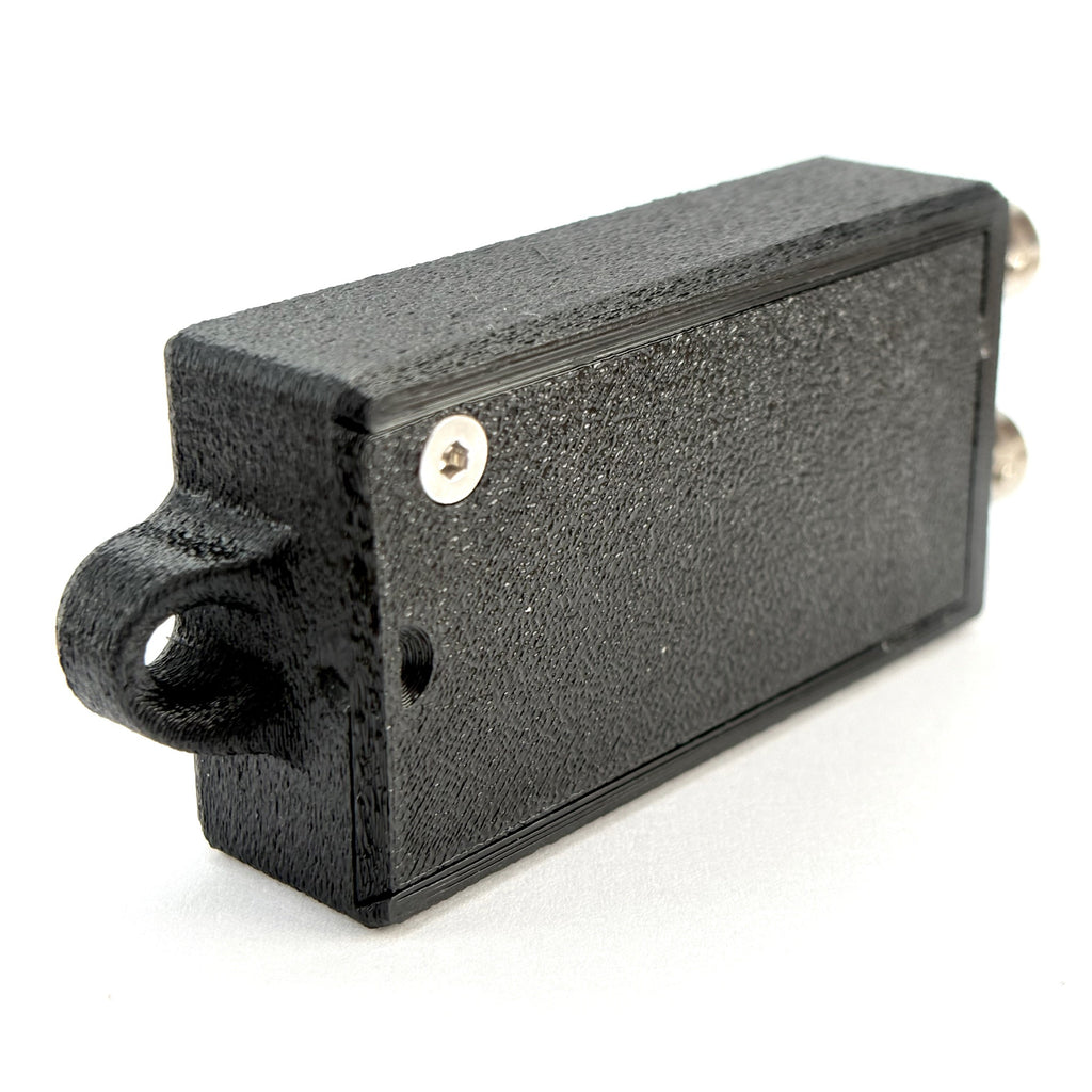 cineaks SDI cable tester on a white background